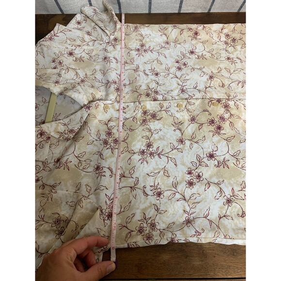 Vintage Liz Baker Button up V- Neck Blouse Size 8 Floral Pattern Neutral Tones - Picture 7 of 7
